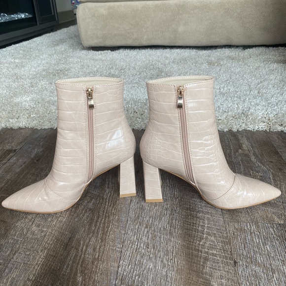 Billini Elke croc bootie size 7 - Picture 5 of 5